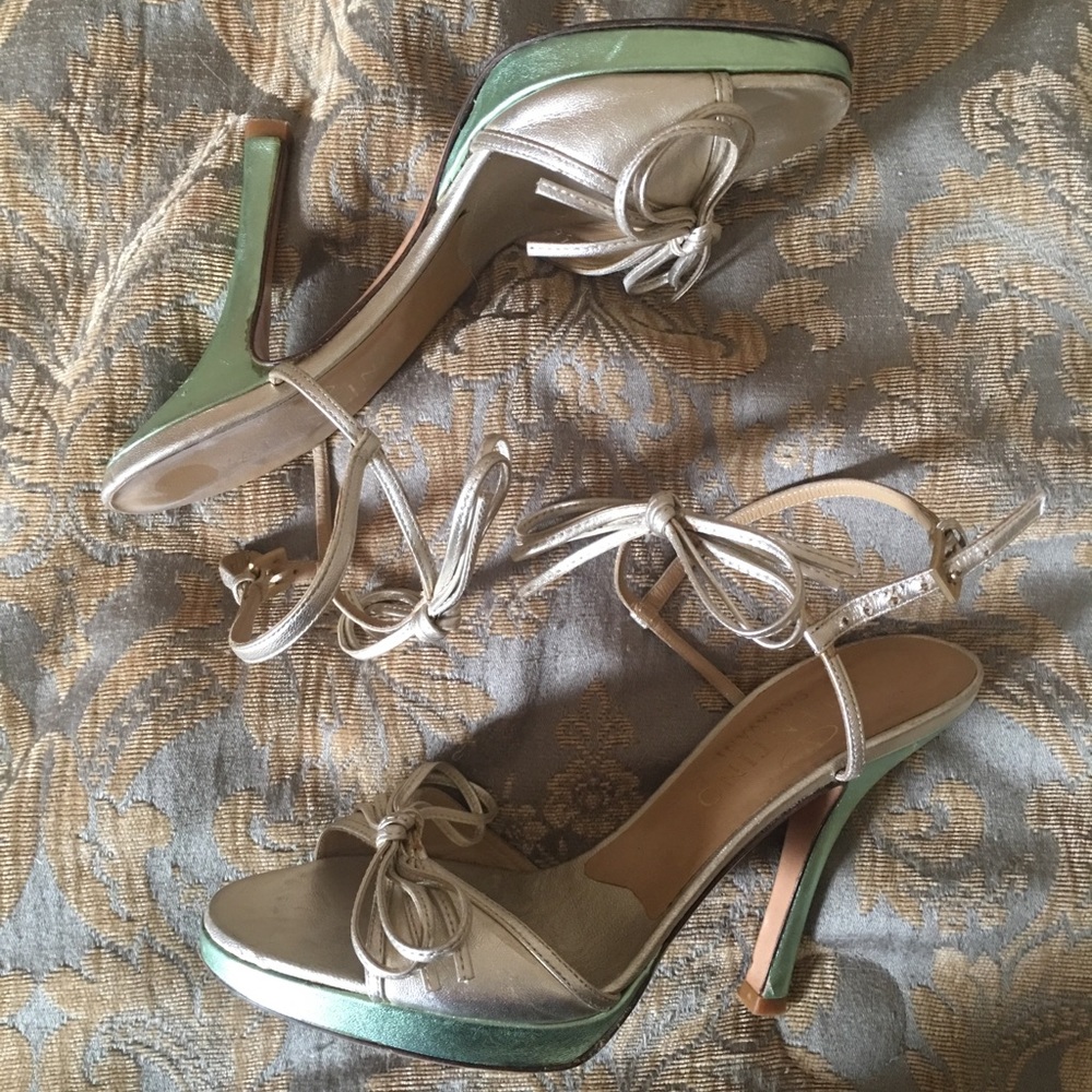 Mint and Gold Valentino heels, great condition!
